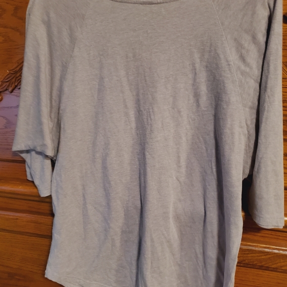 Women Jimi Hendrix tee shirt size XL PRE-OWNED in good shape please look at pict - Picture 4 of 4